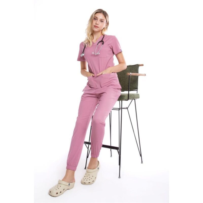 медицинска туника с панталон JOGGER ПАМУК/ПЕ + 6% ЛИКРА CORE FLEX мод.30071 1 медицинска туника с панталон JOGGER ПАМУК/ПЕ + 6% ЛИКРА CORE FLEX мод.30071